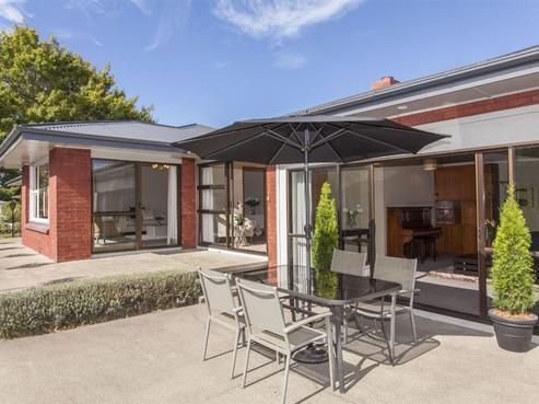 44 Burnside Crescent, Burnside