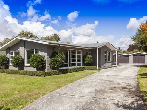11 Brackendale Place, Burnside