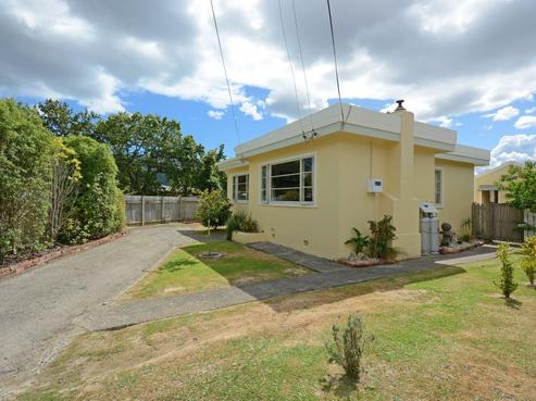 12 Terminus Street, Silverstream