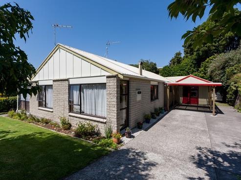 34 Riversdale Drive, Merrilands