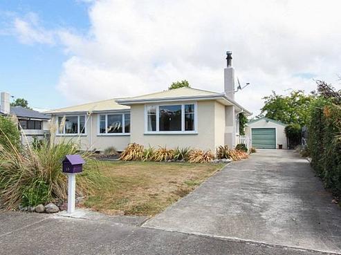 15 Bledisloe Street, Solway