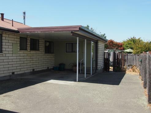 2/822 East Street, Netherby