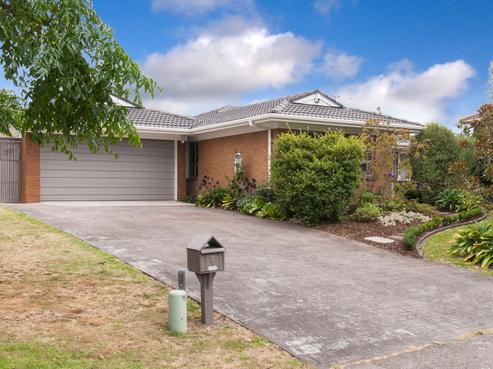 7 Prince Regent Drive, Half Moon Bay