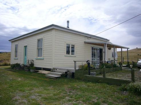 1 Piwakawaka Road, Pongaroa