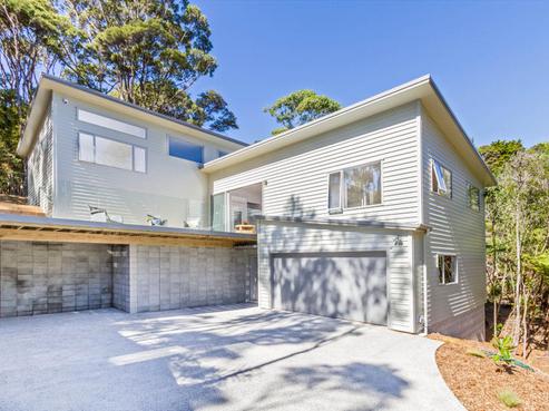 31 Woodfern Crescent, Titirangi