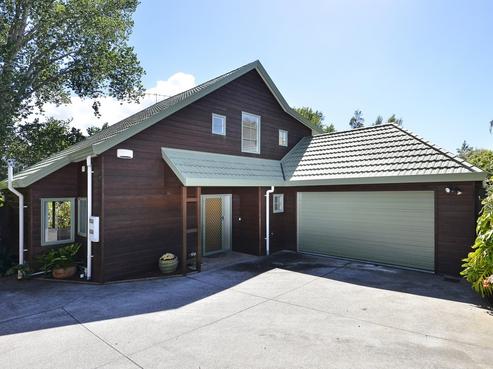 2/52 Uxbridge Road, Mellons Bay