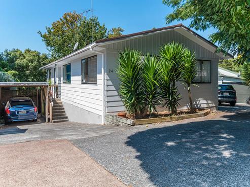 24 Vandeleur Avenue, Birkdale