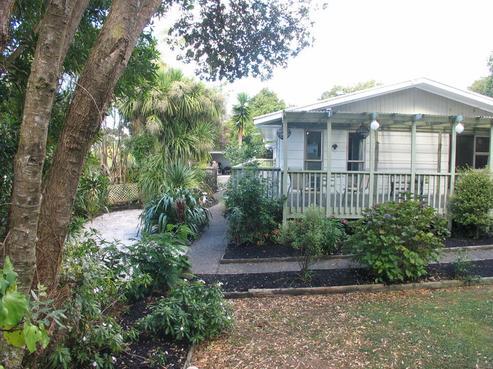 2 Awhiorangi Promenade, Swanson
