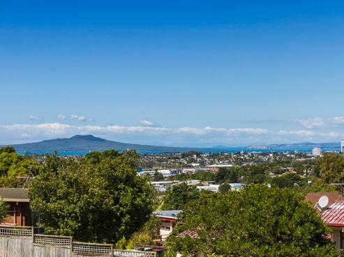 5 Girrahween Drive, Totara Vale