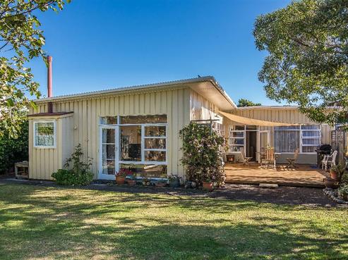 12 Watson Drive, Paraparaumu Beach