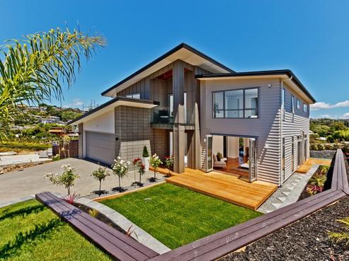 28 Remuremu Street, Long Bay