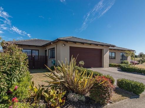 1 Central Park, Paraparaumu Beach