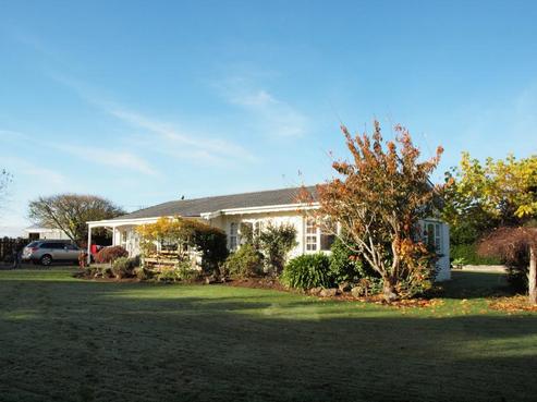 237 Mill Road South, Tisbury