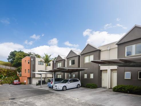 39/21 Hunters Park Drive, Three Kings