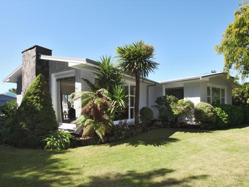 296 Memorial Avenue, Burnside