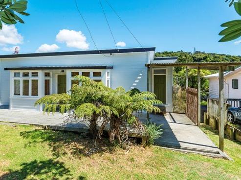 15 Rewa Road, Maraetai