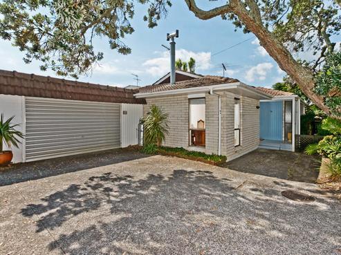 5A Hanlon Crescent, Narrow Neck