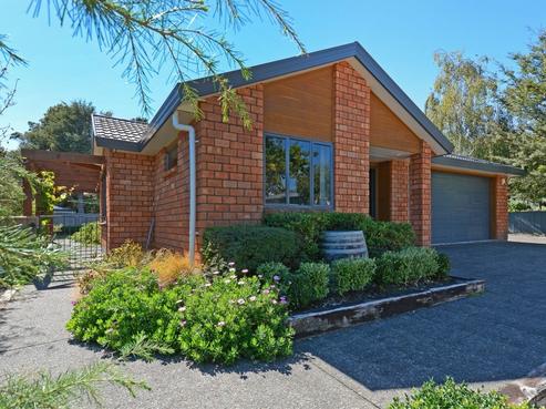 99 Gemstone Drive, Birchville