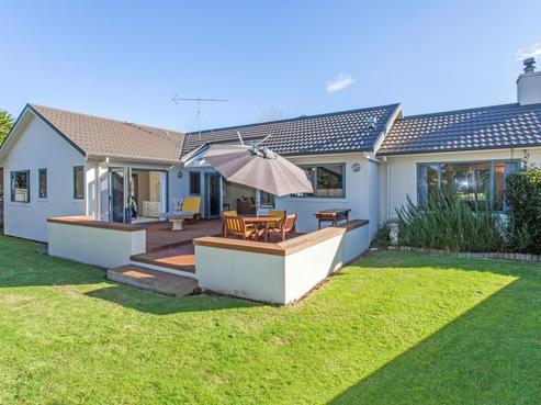 6 Cathedral Court, Hahei