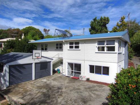 27 Surrey Road, Richmond