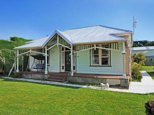 149 Mcmillan Street, Tisbury