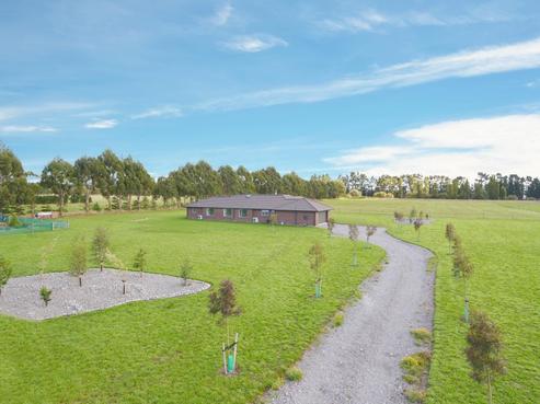 21 Lilly Road, Fernside