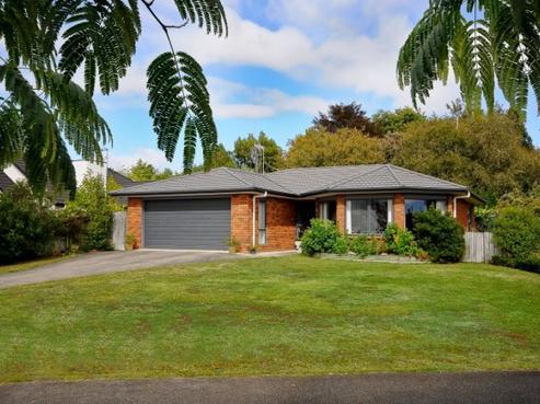 34 Haswell Place, Huntington