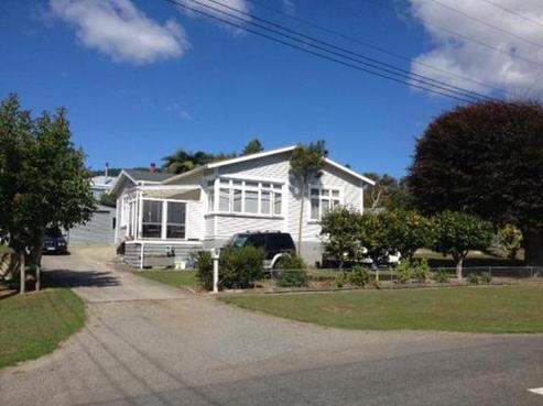 19 Wi Pere Street, Manakau