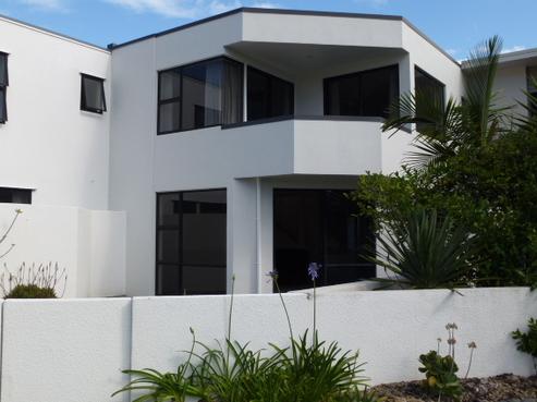 2/500 Ocean Road, Whangamata