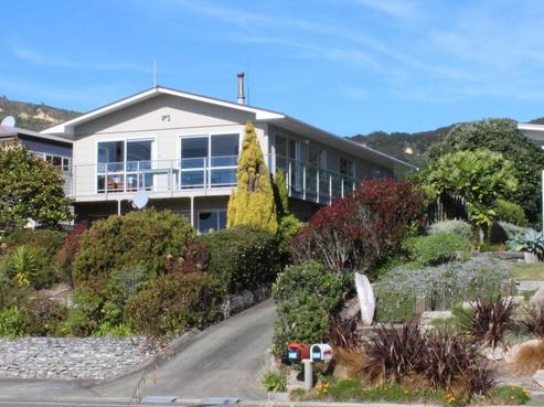 1102 Abel Tasman Drive, Tata Beach