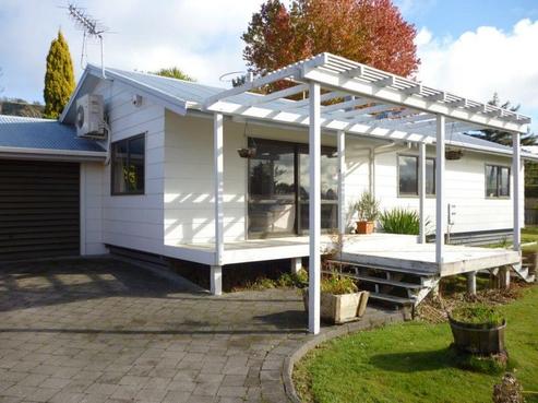 1 Darroch Street, Fairy Springs