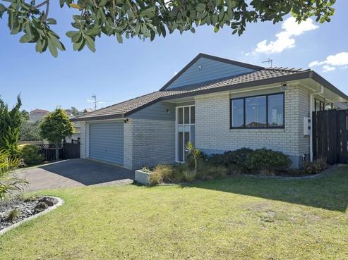 23 Edendale Road, Somerville