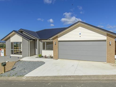 8 Tara Place, Belmont