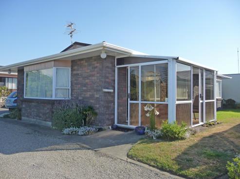2/17 Roy Terrace, Moturoa