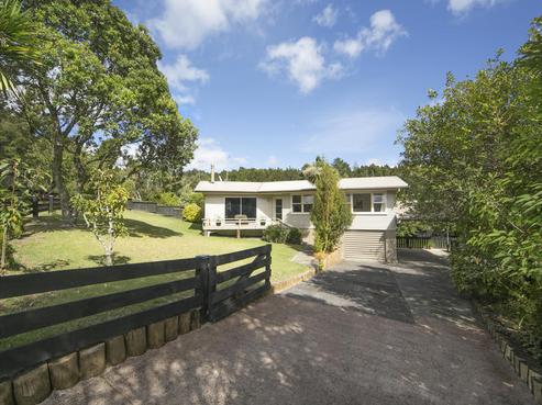 25 Daffodil Street, Titirangi