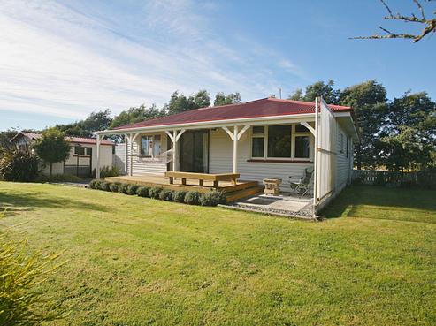 84 Bruces Road, Sefton