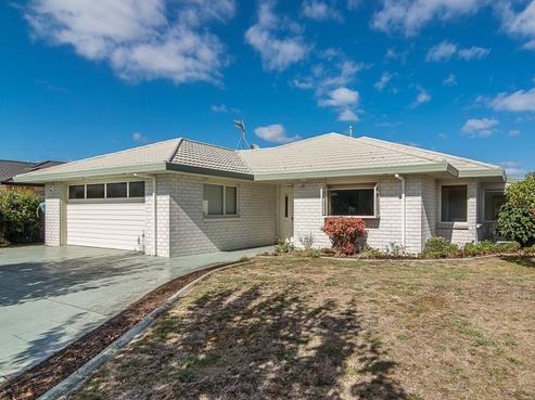 42 Hadleigh Court, Paraparaumu