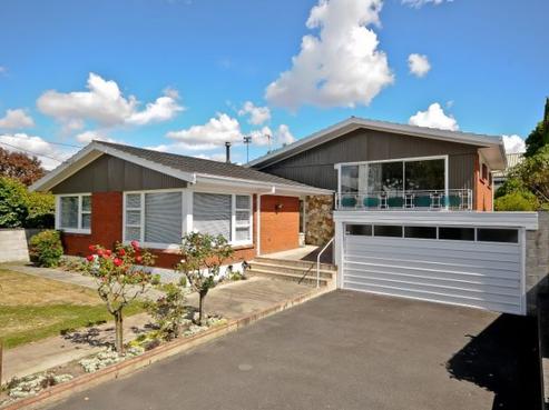 727 River Road, Chartwell