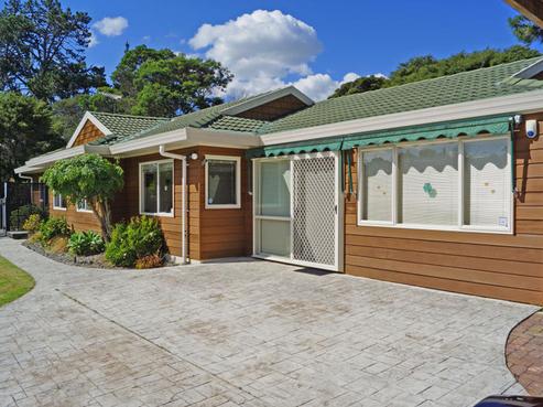 7 Wyatt Place, Glendene