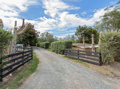 368B Kingseat Road, Kingseat