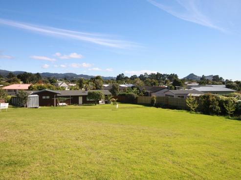 8 Matataki Rise, Pauanui