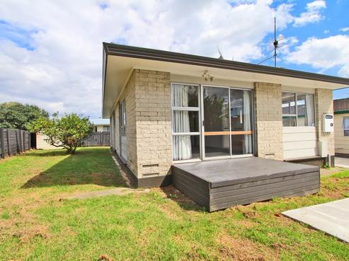 22 Moncrieff Avenue, Clendon Park