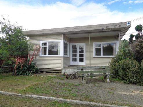 24 Rangihiroa Street, Waikanae Beach