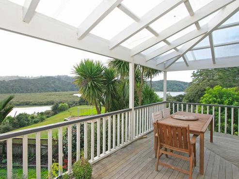 15 Staley Road, Parau