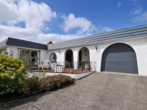 1 Summit Drive, Torbay