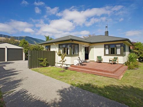 15 Nikau Street, Stoke