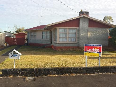 5 Gadsby Place, Hamilton East