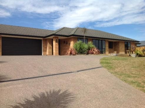 16 Glenbogle Drive, Buckland