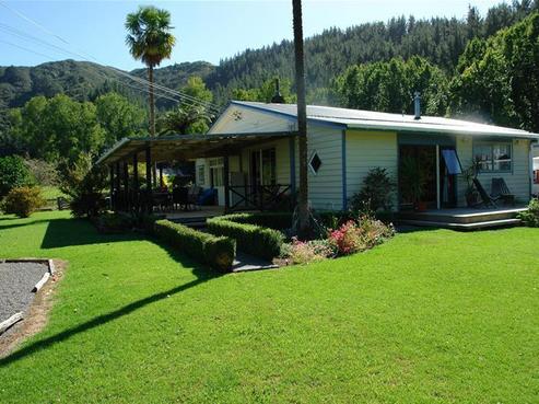 216 Taumatatahi Road, Waitotara
