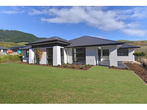 24 Sanctuary Drive, Stoke